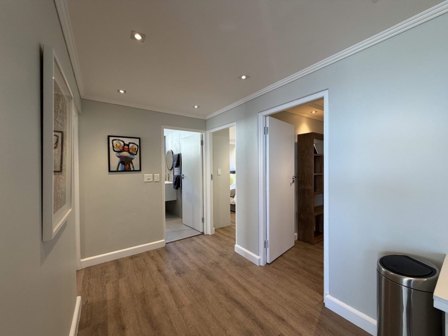 To Let 3 Bedroom Property for Rent in Sea Point Western Cape